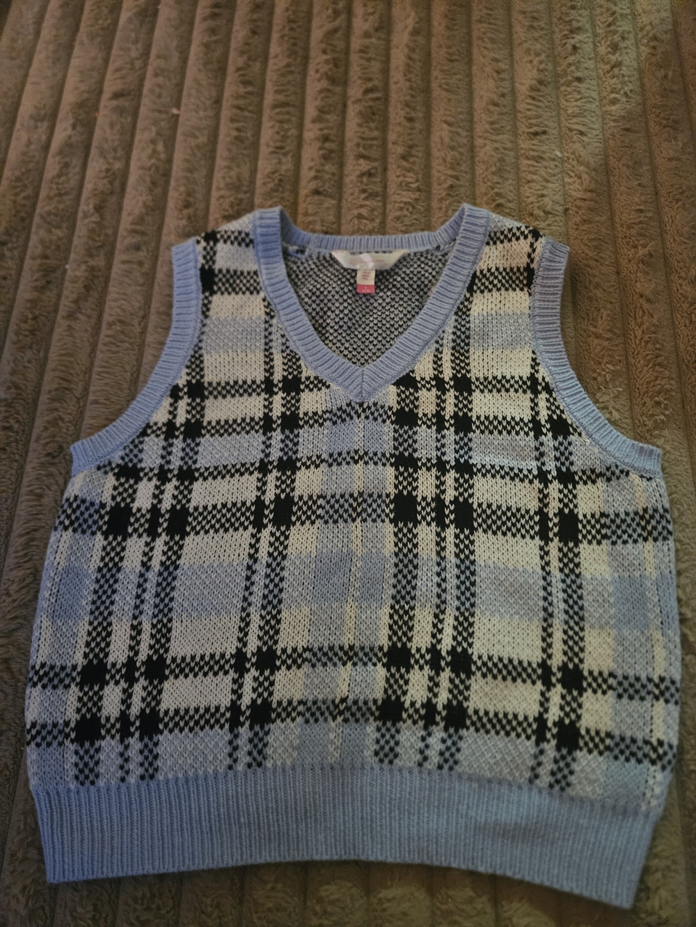 No Boundaries Light Blue Plaid V-Neck Sweater Vest